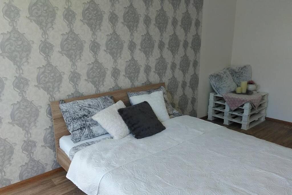 Stylovy Apartman V Centru Nachoda Экстерьер фото